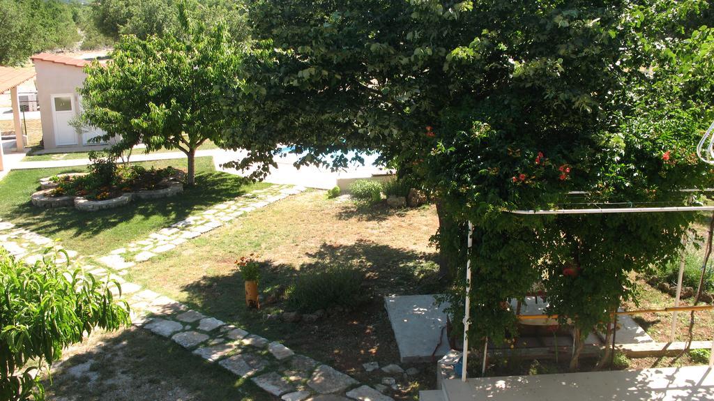 Kaja House Apartments Lozovac Exterior photo
