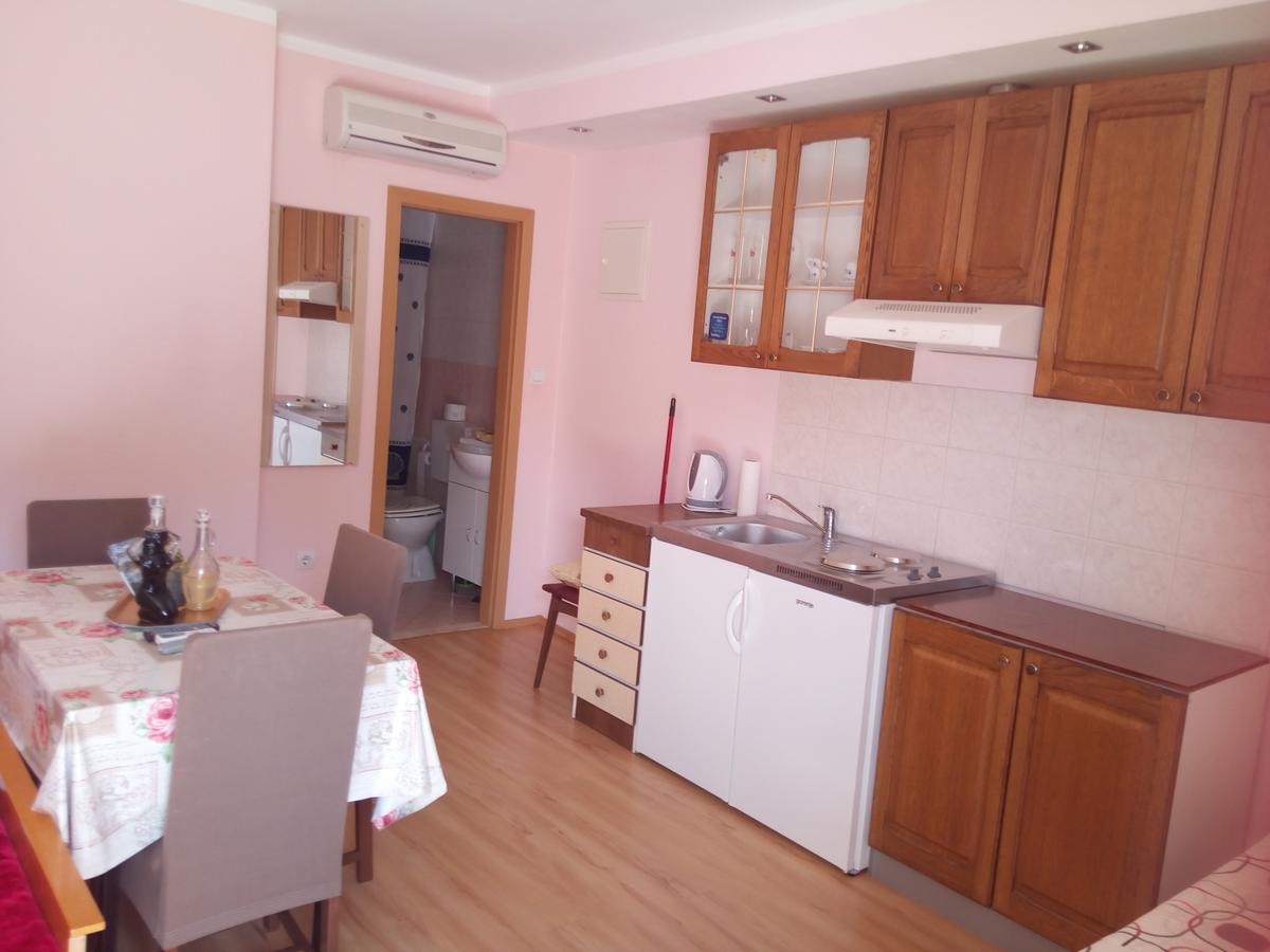 Kaja House Apartments Lozovac Exterior photo